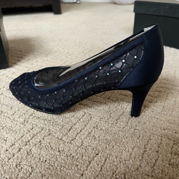 Adrianna Papell Peep Toe Heels - Picture 7 of 8